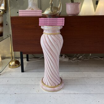 Vintage Italiaanse porseleinen pi&euml;destal / zuil roze met goud | Sprinkelhop