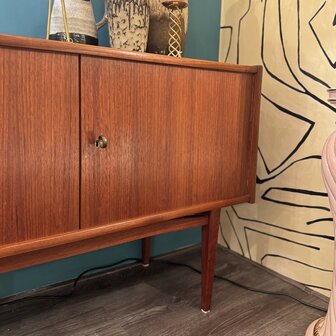 Teak vintage jaren 60 kast Lister M&ouml;bel | Sprinkelhop