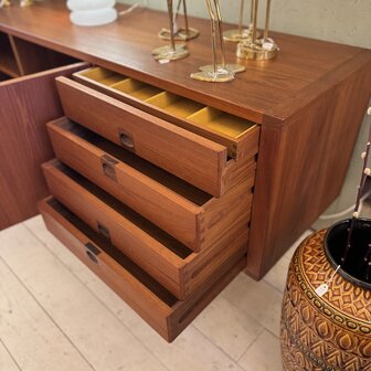 Lennart Bender voor Ulferts vintage teak dressoir Corona | Sprinkelhop