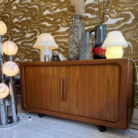 Vintage dressoir met tambour deuren sideboard op wielen | Sprinkelhop