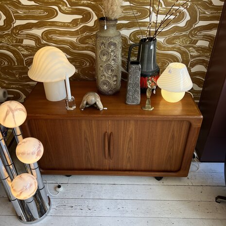 Vintage dressoir met tambour deuren sideboard op wielen | Sprinkelhop