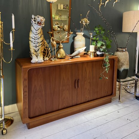 Deens Dyrlund vintage sideboard met tambour deuren | Sprinkelhop