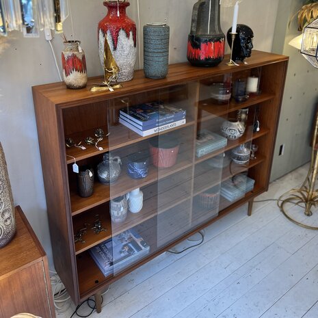 Vintage houten dubbele vitrinekast  | Sprinkelhop