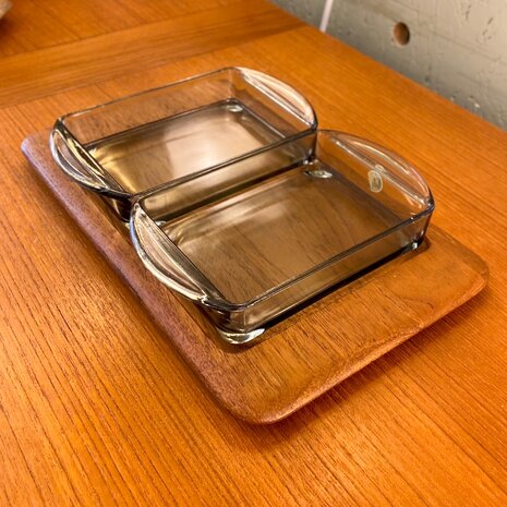 Vintage Digsmed teakhouten tray serveerschaaltjes glas | Sprinkelhop