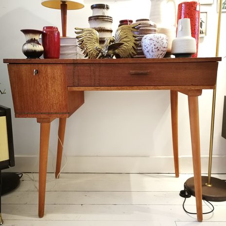 Vintage teak houten bureau 1 lade 1 deurtje | Sprinkel + Hop