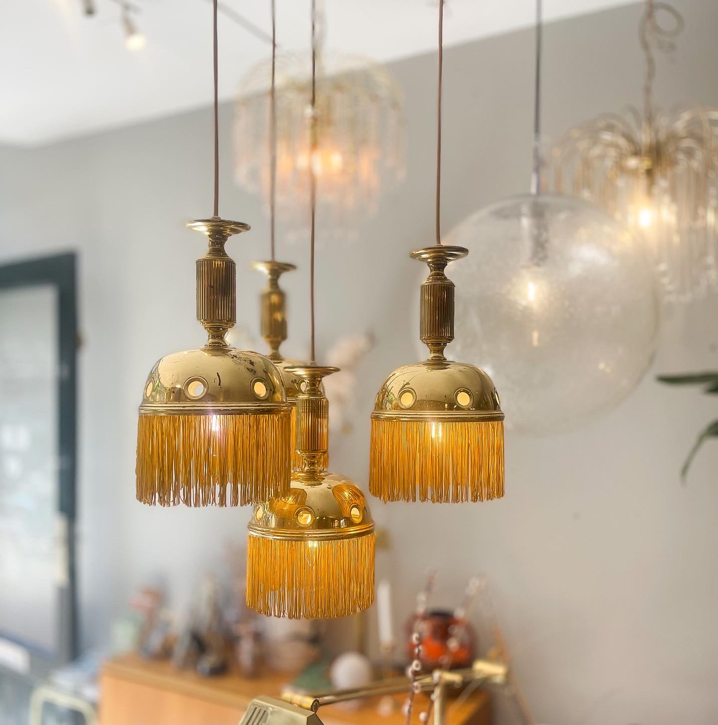 Verknald Omleiden Verst Vintage messing Boho cascade hanglamp met gele franjes | Sprinkelhop