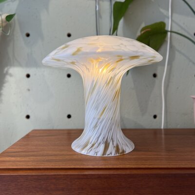 Peill & Putzler mushroom glazen tafellamp met gele swirl